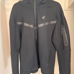 Nike Sportswear Tech
Fleece Black Zip-Up Jacket